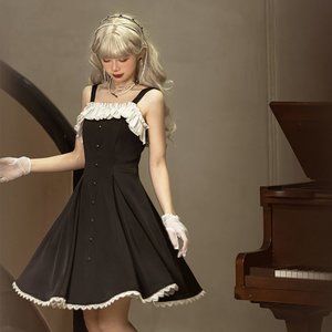 dress-up nikki/ black dress costume